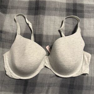 Victoria’s Secret T-Shirt Bra